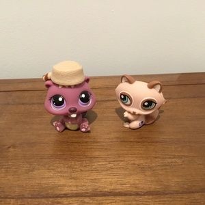 Littlest Pet Shop Beaver #1409 and Raccoon #1410